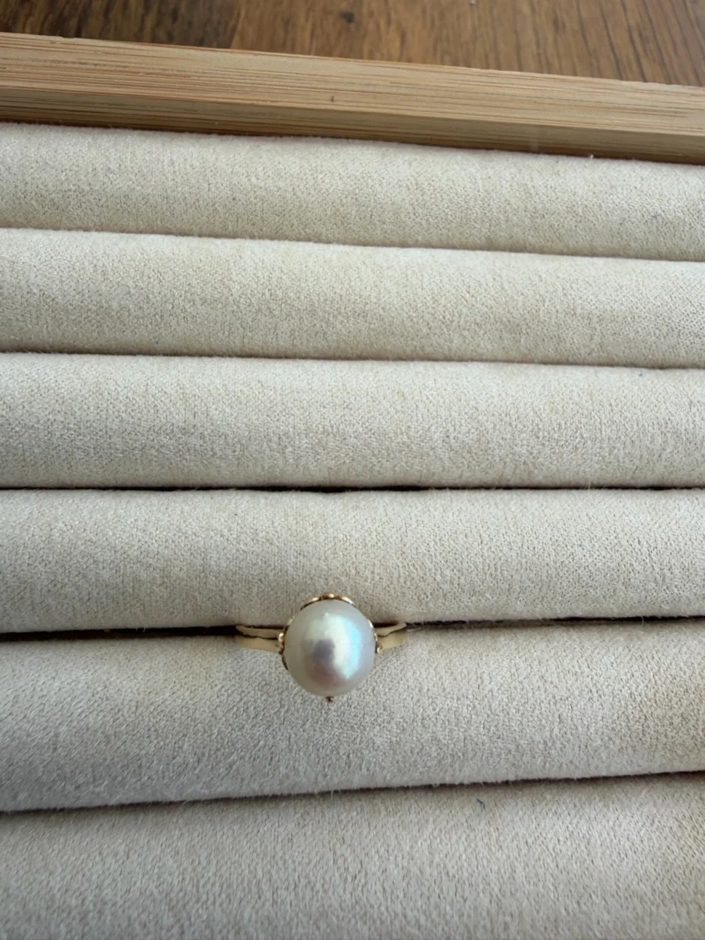 Mikimoto 14K Yellow Gold 8.5MM Akoya Pearl Ring size 6.5 - Picture 2 of 7